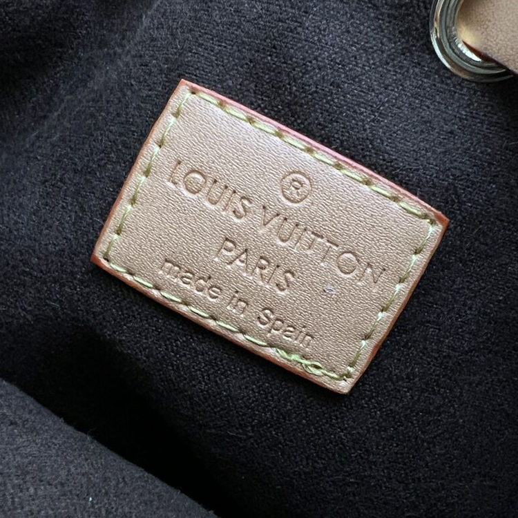 Louis Vuitton M81266